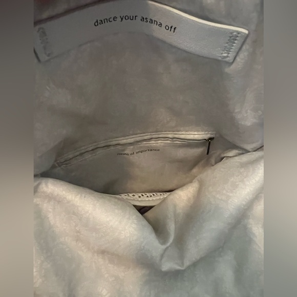 Lululemon Festival Bag - Picture 3 of 4